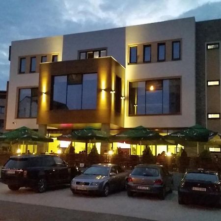 Hotel Excellence Bukarest Exteriör bild