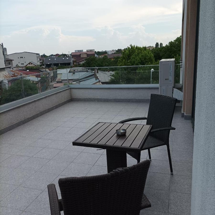 Hotel Excellence Bukarest Exteriör bild